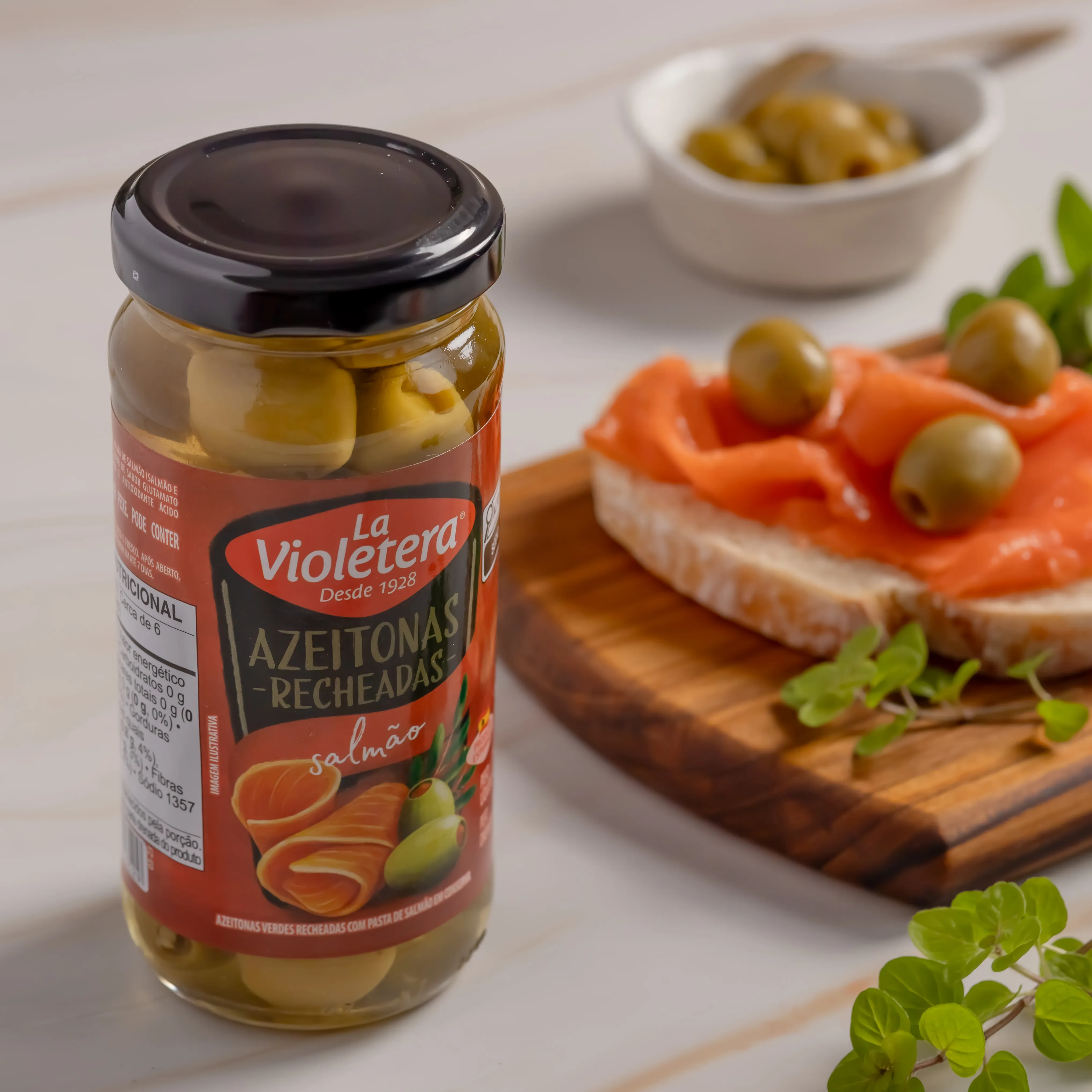 Azeitona Verde Recheada com Salmão La Violetera 130g 